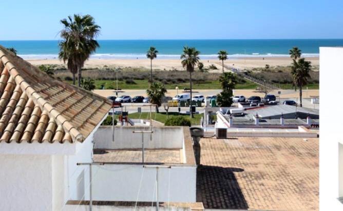 Conil A Pie De Playa Con Amplias Vistas Al Mar Apartamento Conil De La Frontera Exterior foto